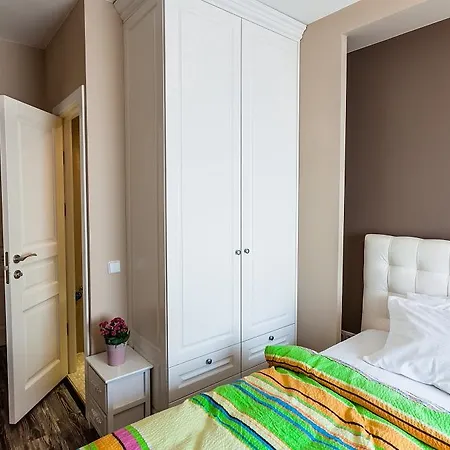 Didzioji Street Apartment